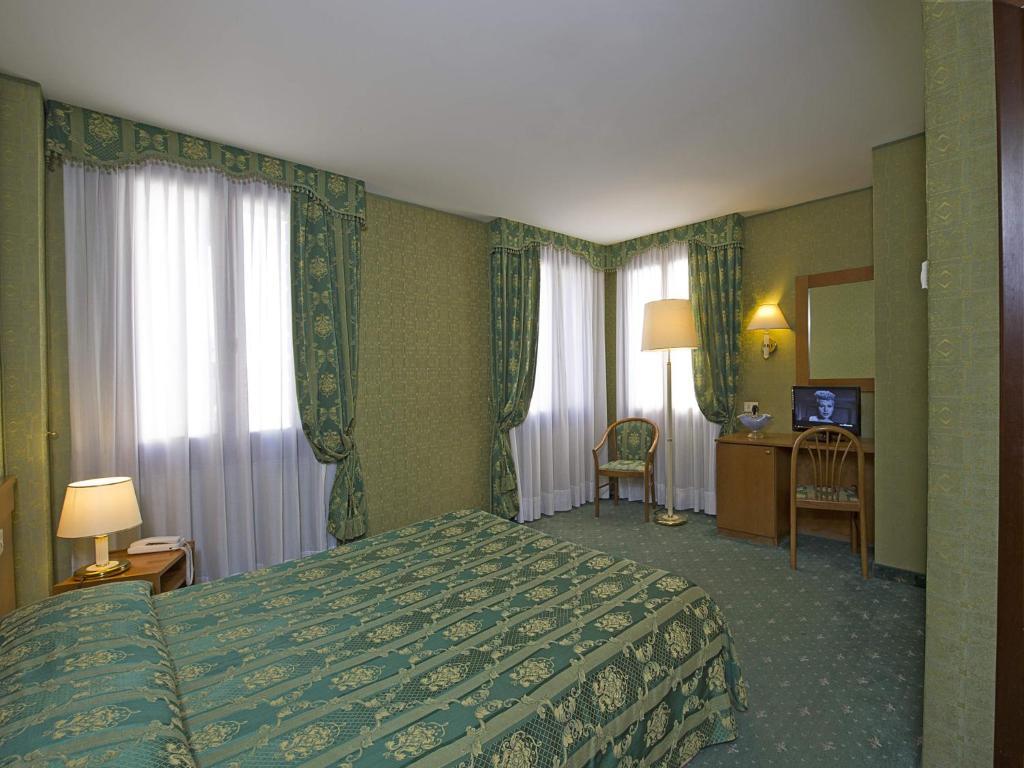 Spagna 3* Venecia